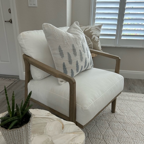 Serena & Lily Accents Serena And Lily Embroidered Coastal Blue Leaf